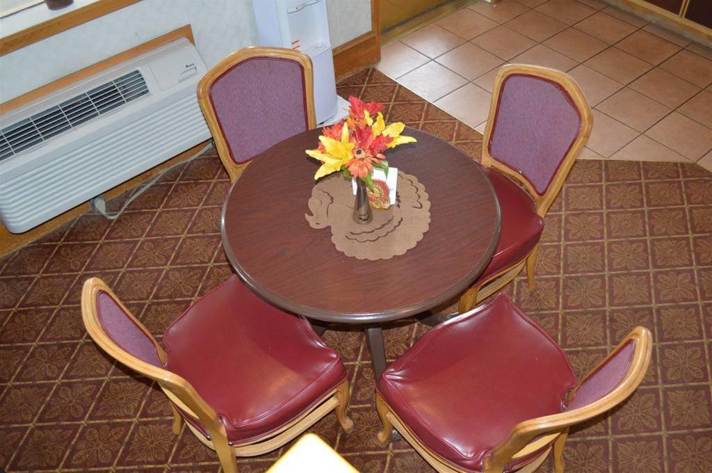 Winnemucca Holiday Motel Εξωτερικό φωτογραφία