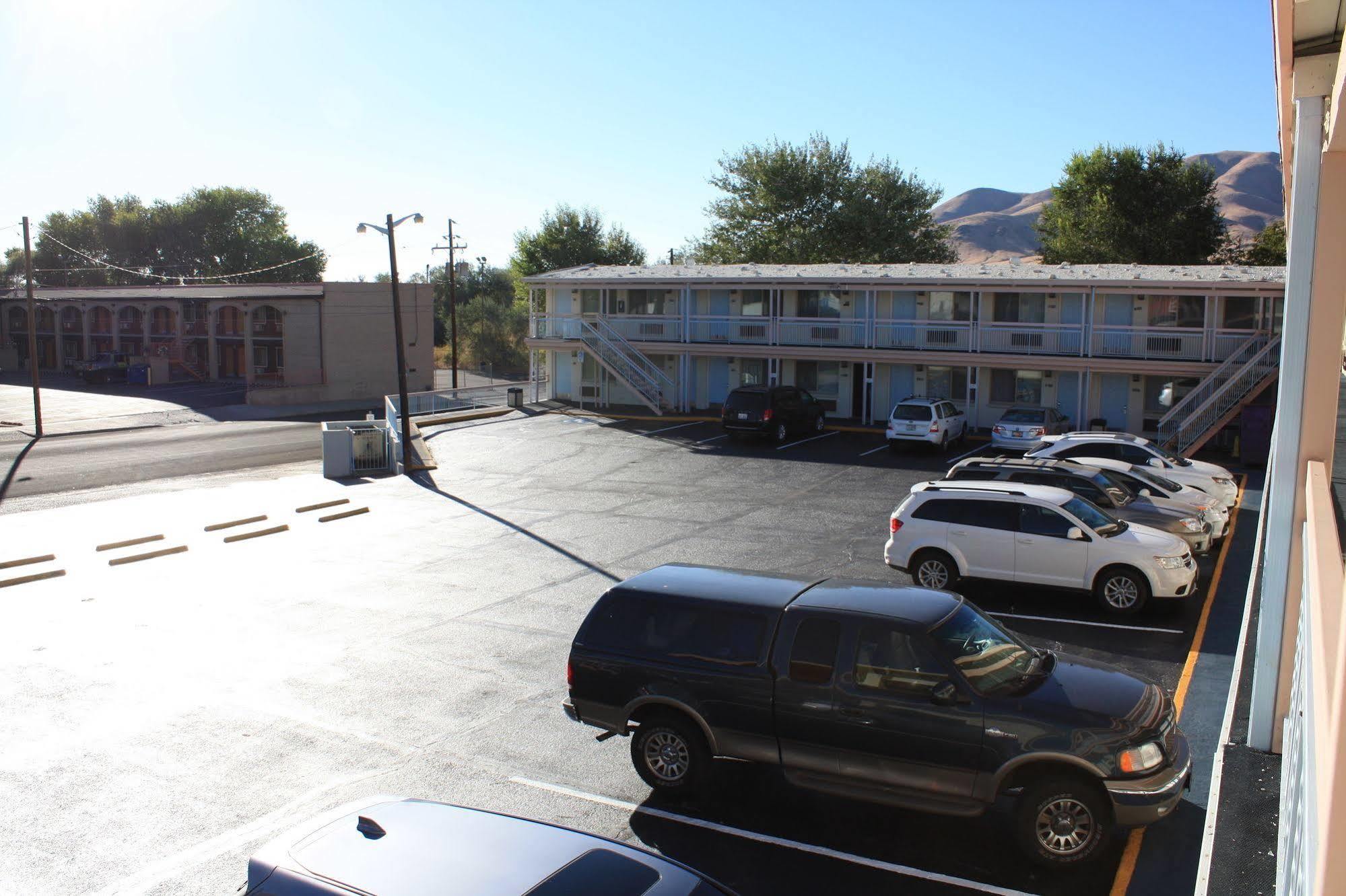 Winnemucca Holiday Motel Εξωτερικό φωτογραφία